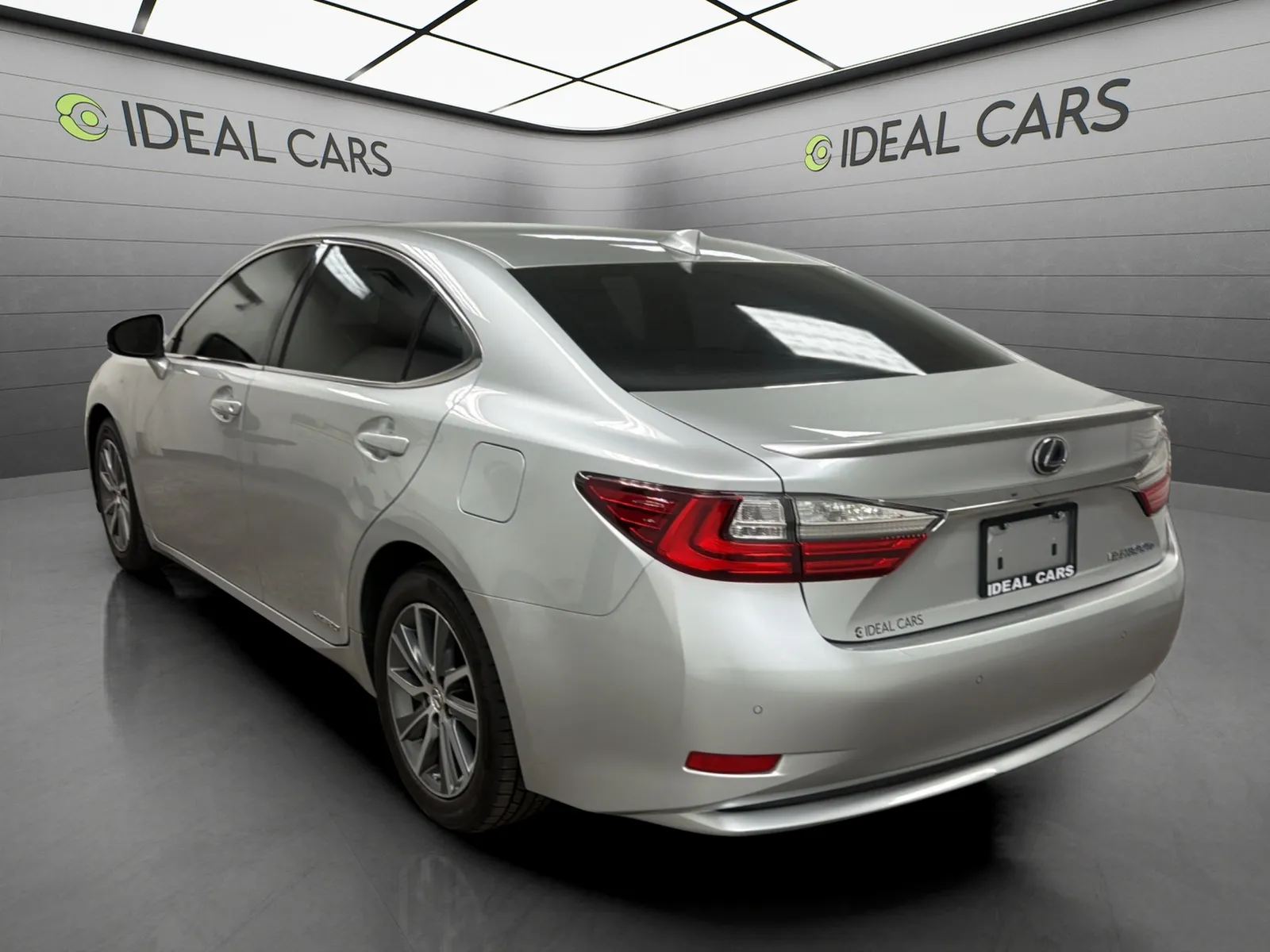Lexus ES photo 7