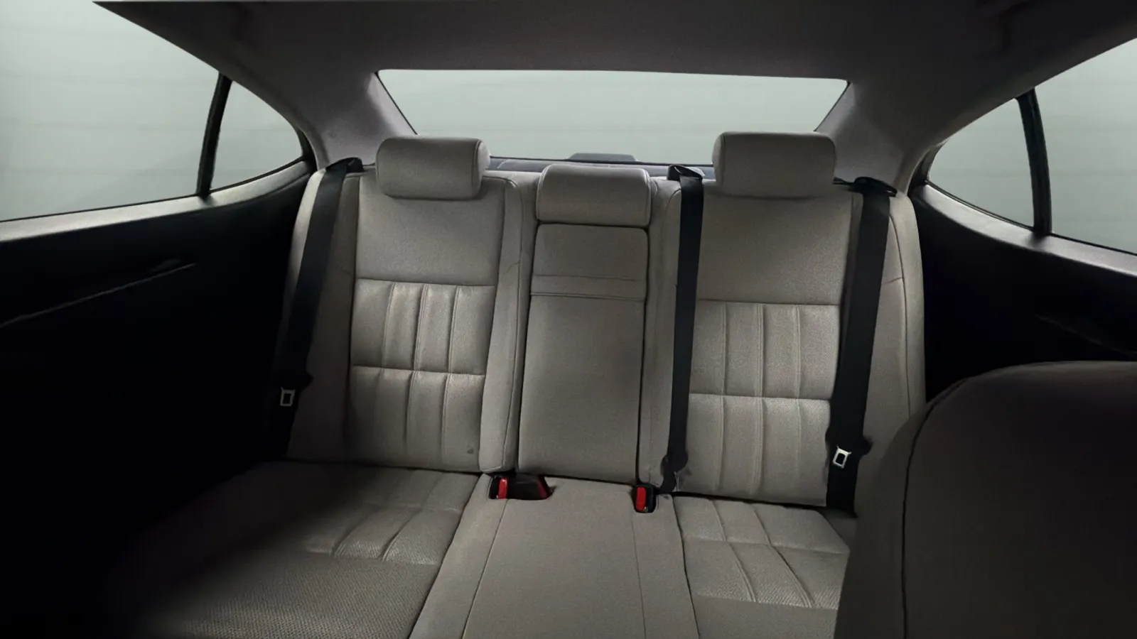 Lexus ES photo 19