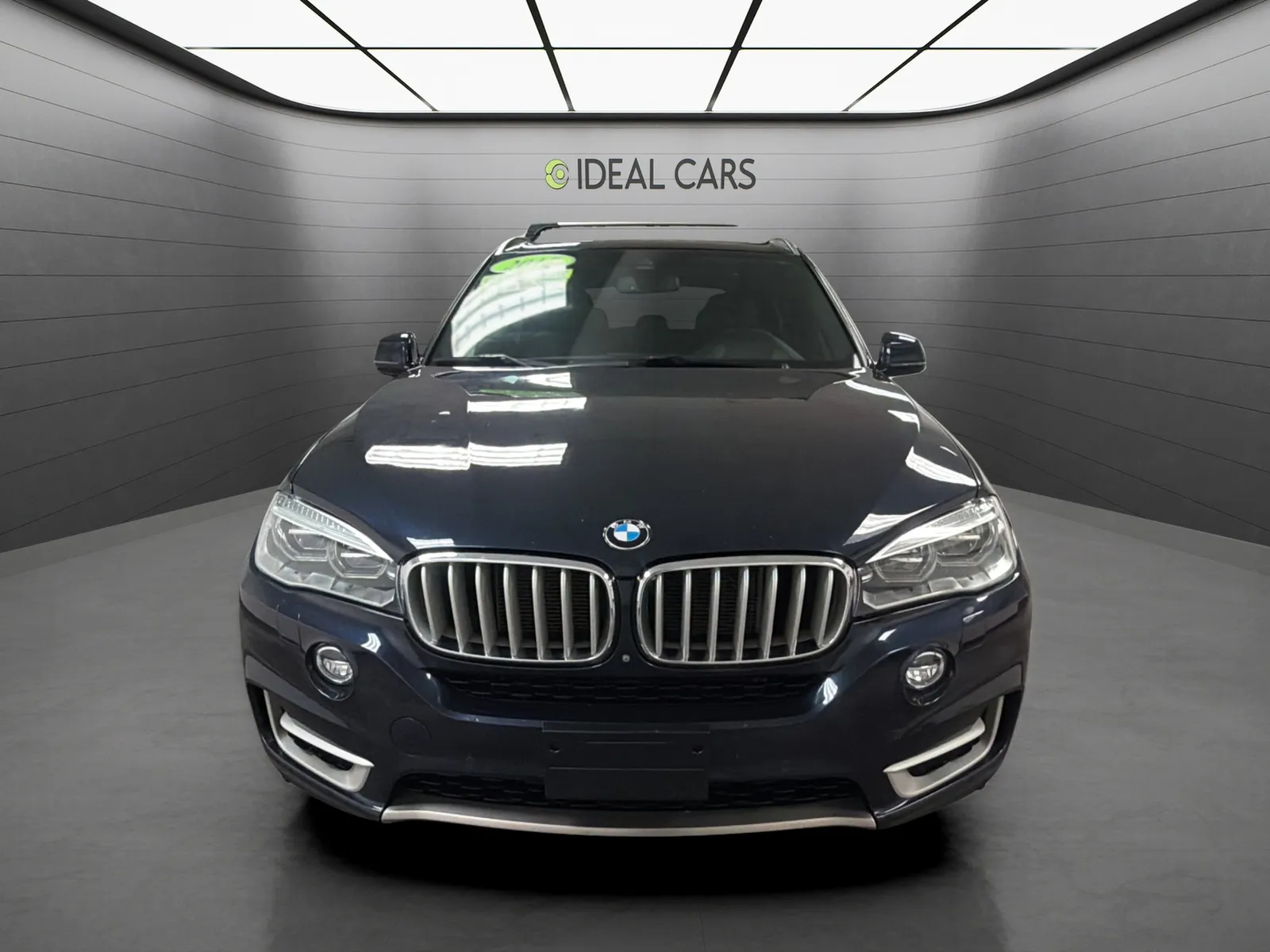 BMW X5 photo 2