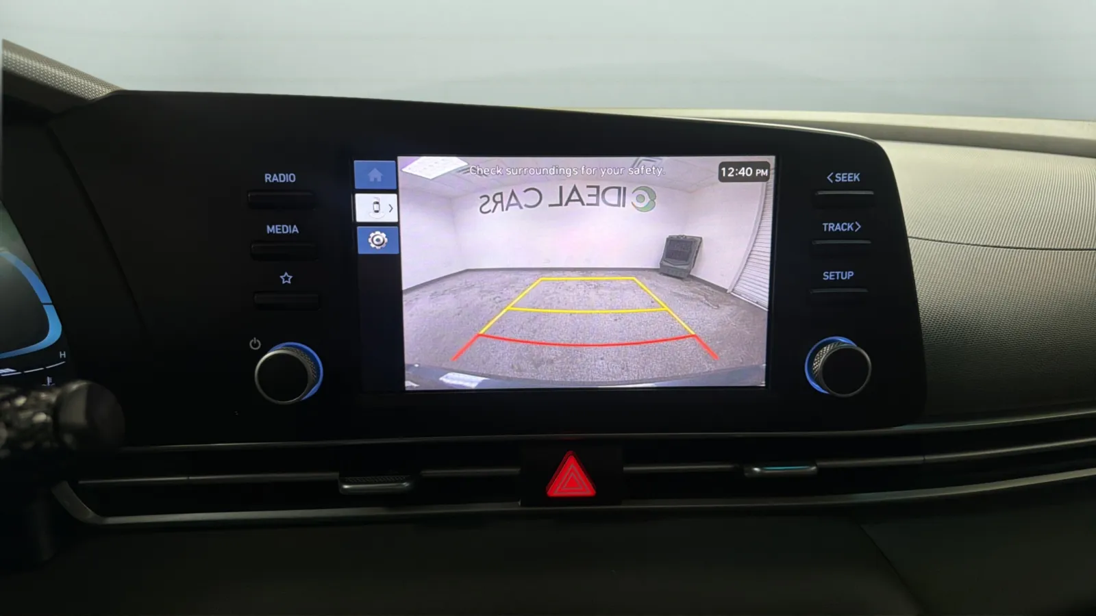 Hyundai Elantra photo 15