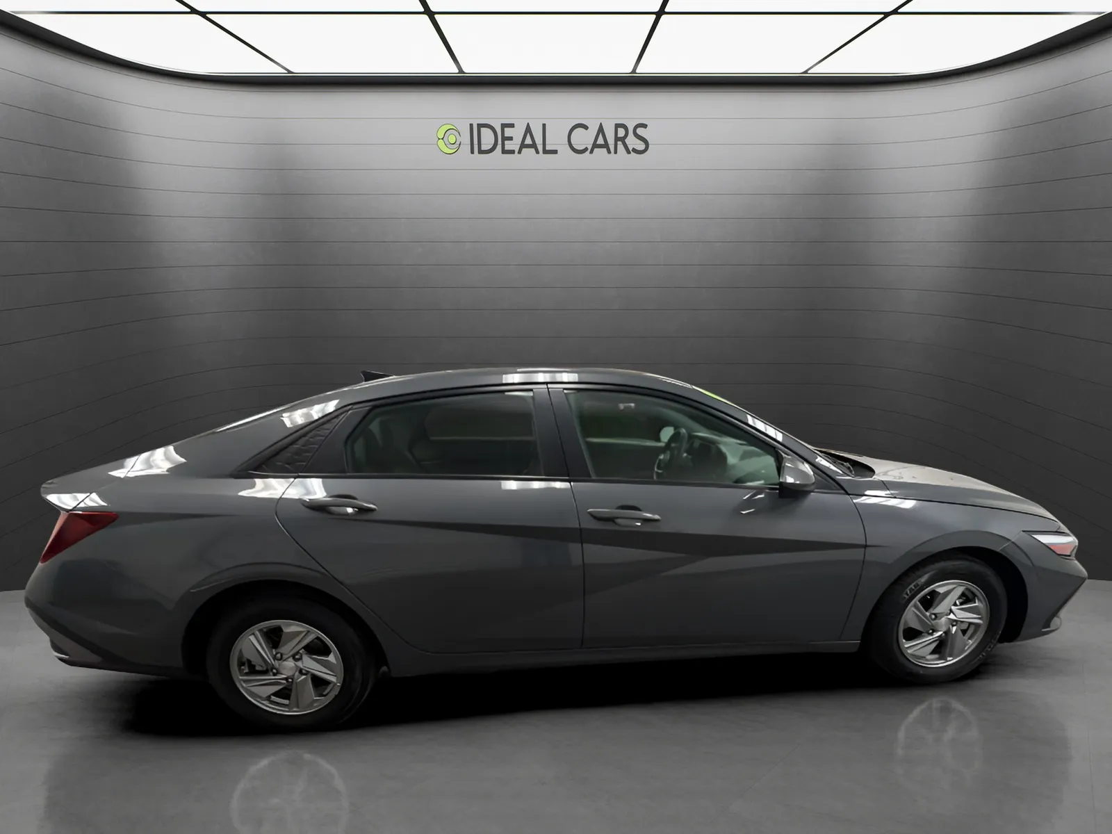 Hyundai Elantra photo 4