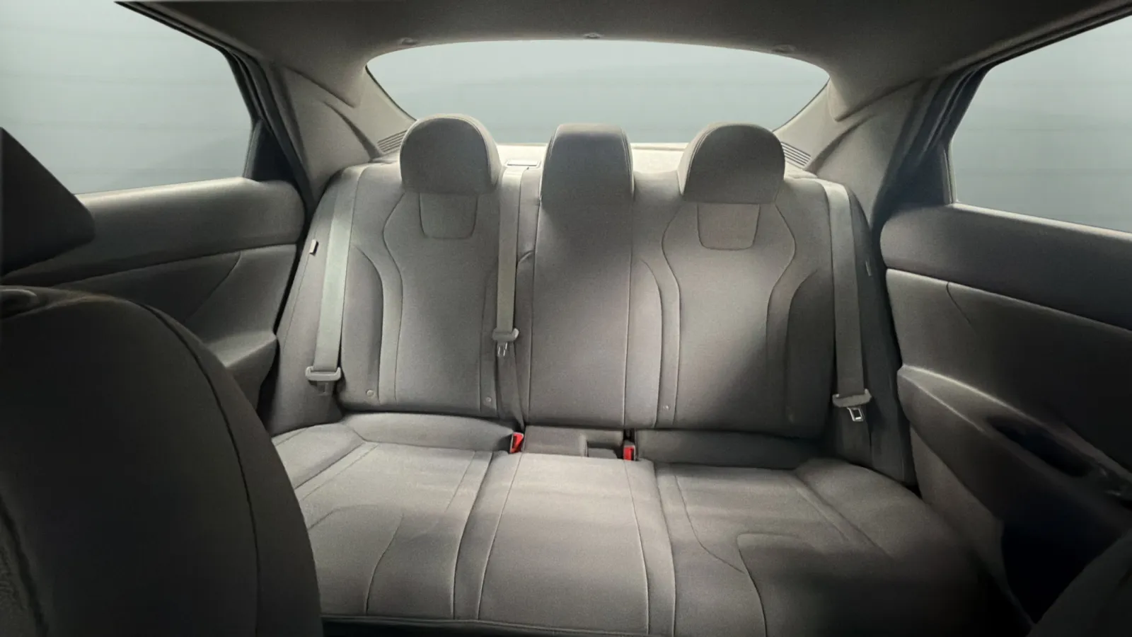 Hyundai Elantra photo 19