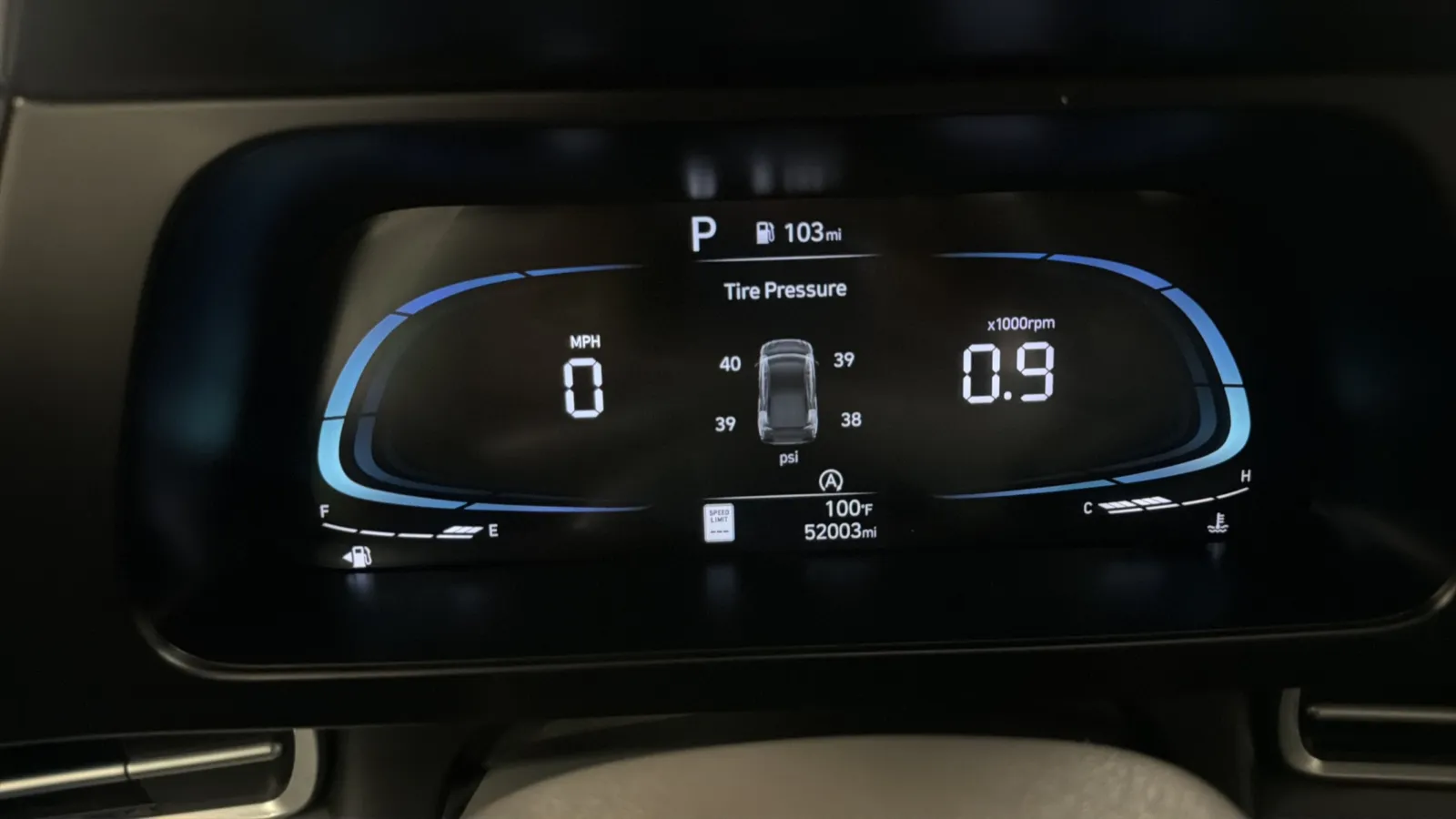 Hyundai Elantra photo 12