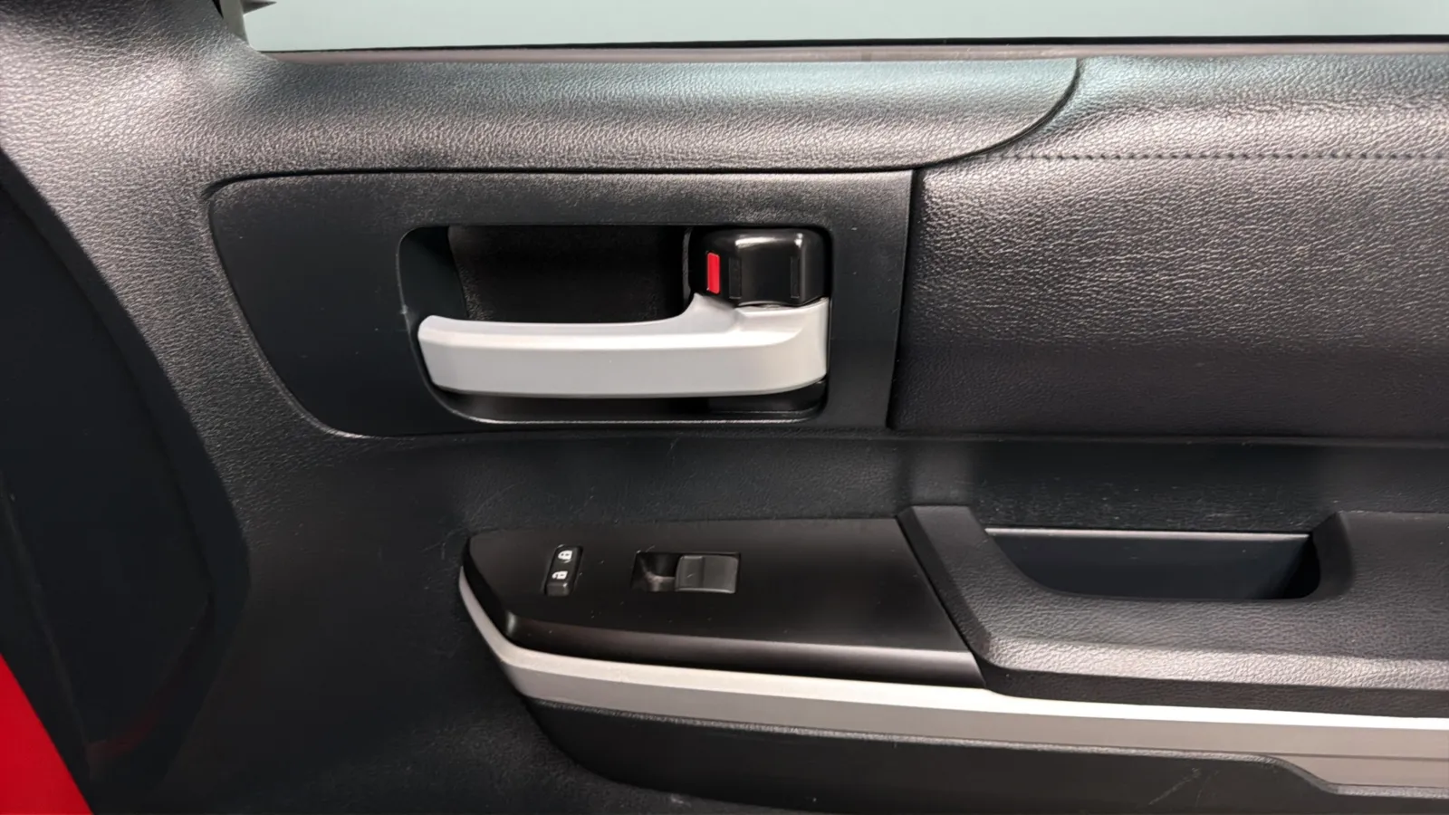 Toyota Tundra photo 17
