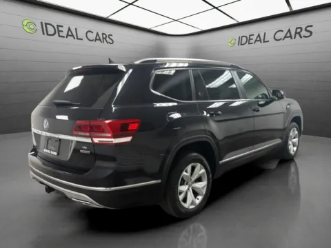 More photos of 2018 Volkswagen Atlas V6 SEL 4Motion at Ideal Cars - Main Street, AZ