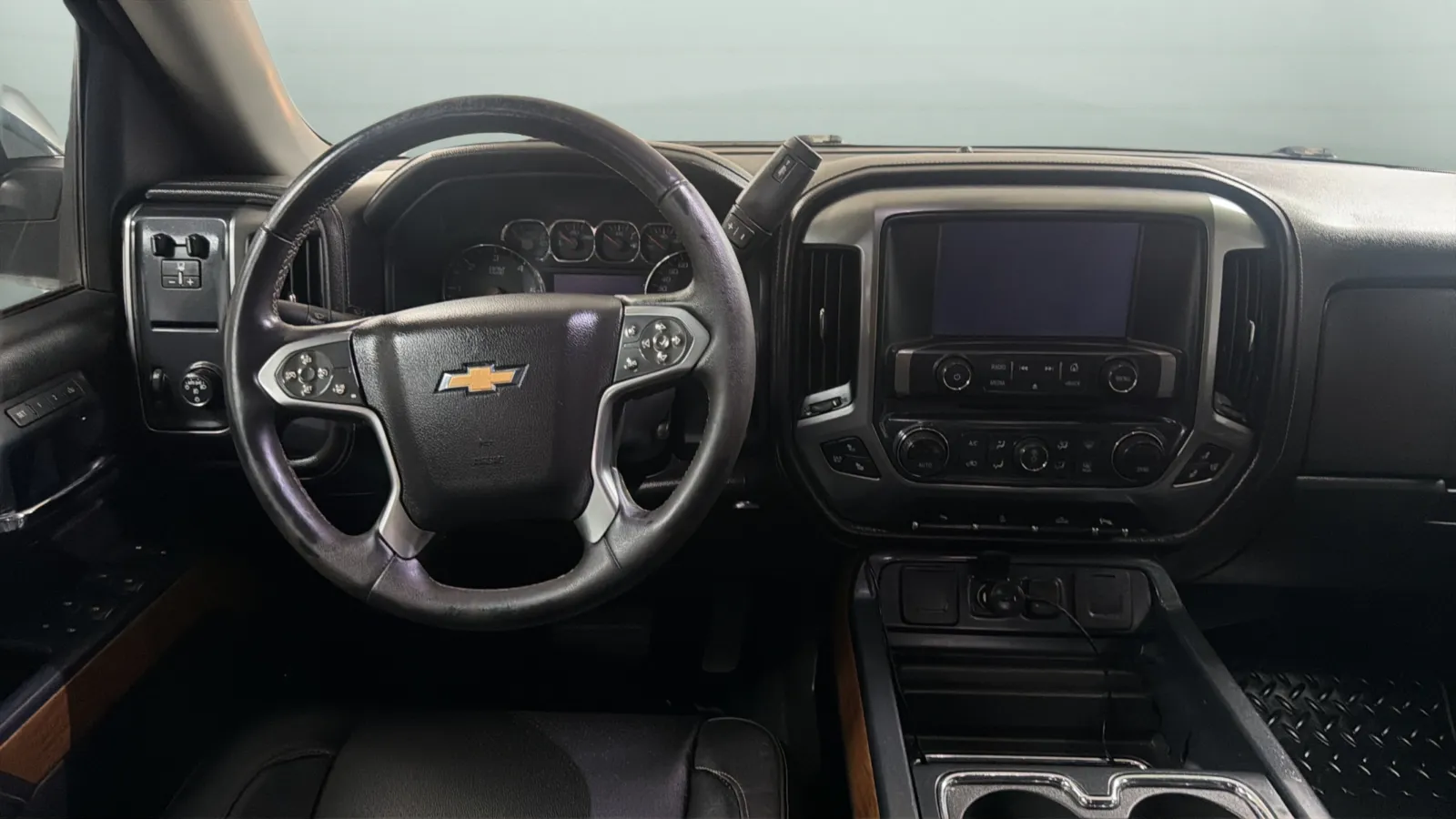 Chevrolet Silverado photo 10