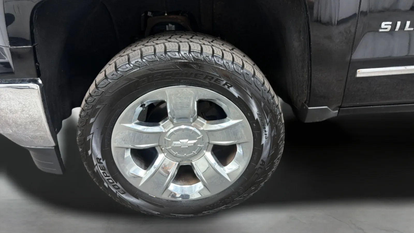 Chevrolet Silverado photo 27