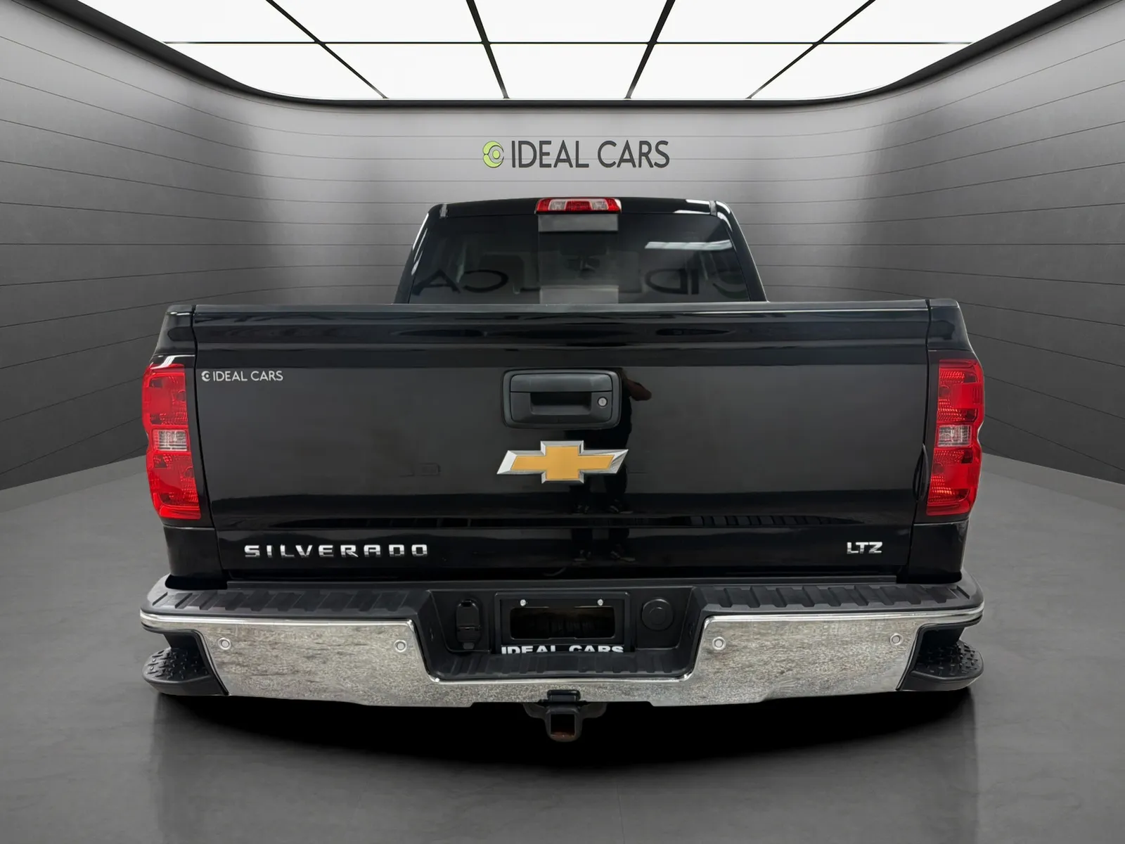 Chevrolet Silverado photo 4