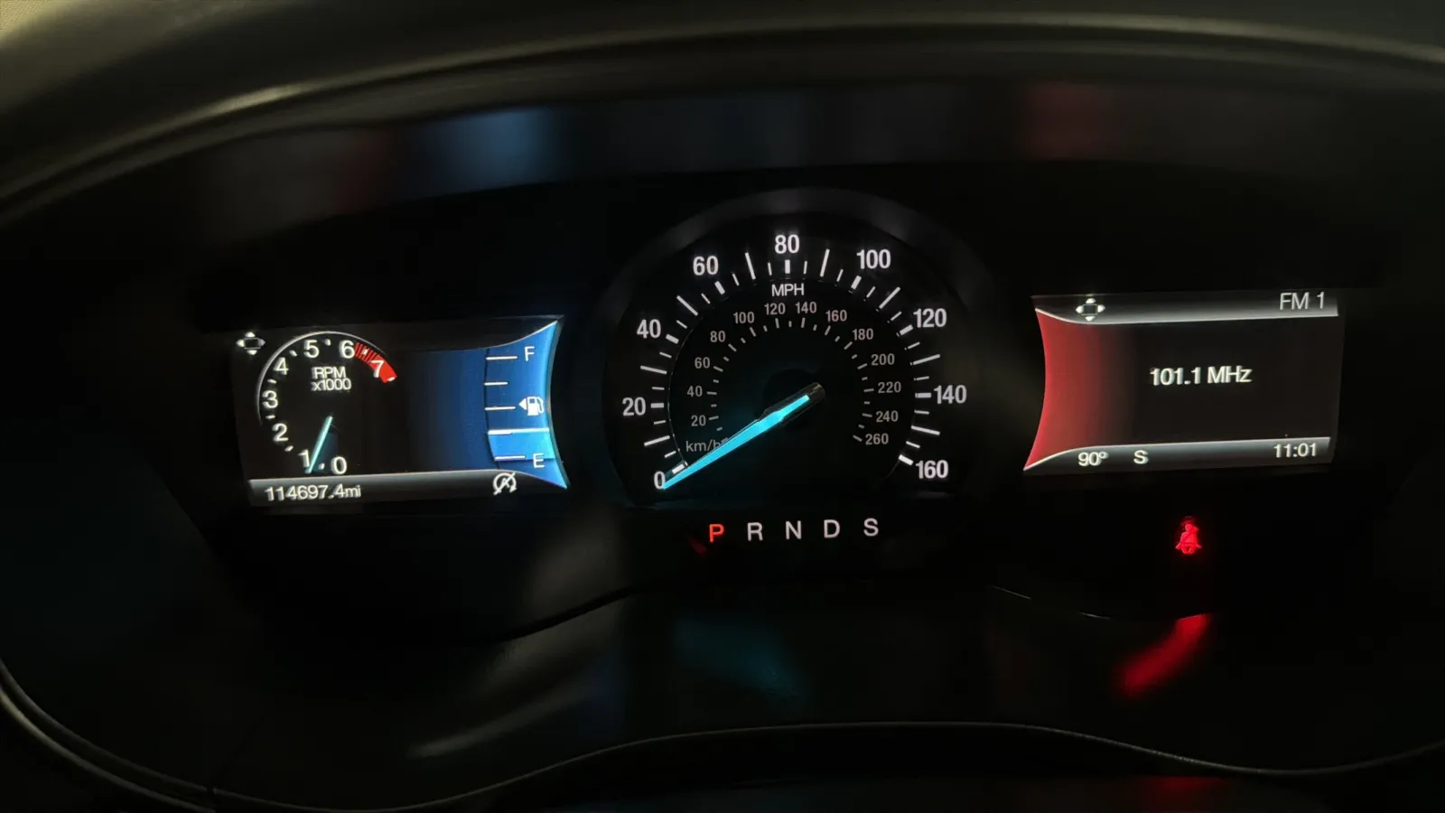 Ford Fusion photo 12