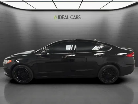 Photos of 2018 Ford Fusion SE for sale in Mesa, AZ at Ideal Cars - Main Street