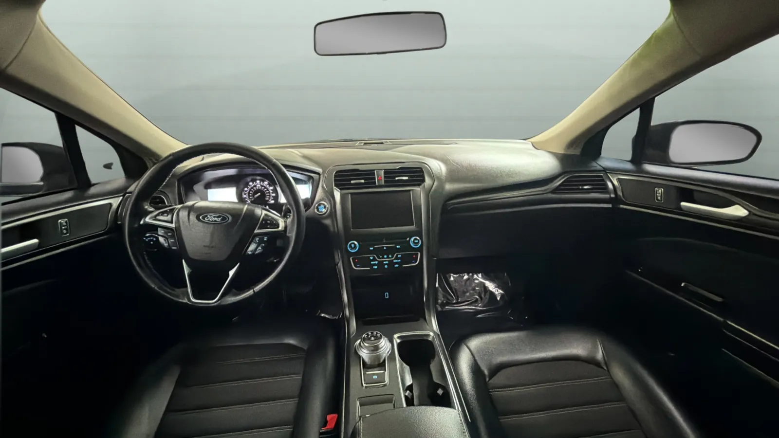Ford Fusion photo 10