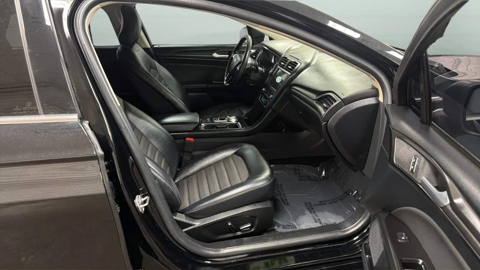 Ford Fusion photo 22