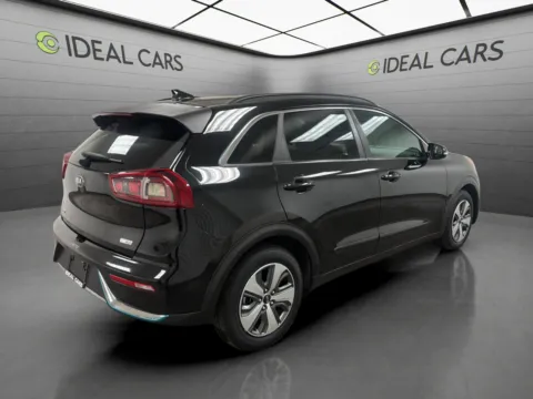 More photos of 2018 Kia Niro Plug-In Hybrid EX Premium at Ideal Cars - Main Street, AZ