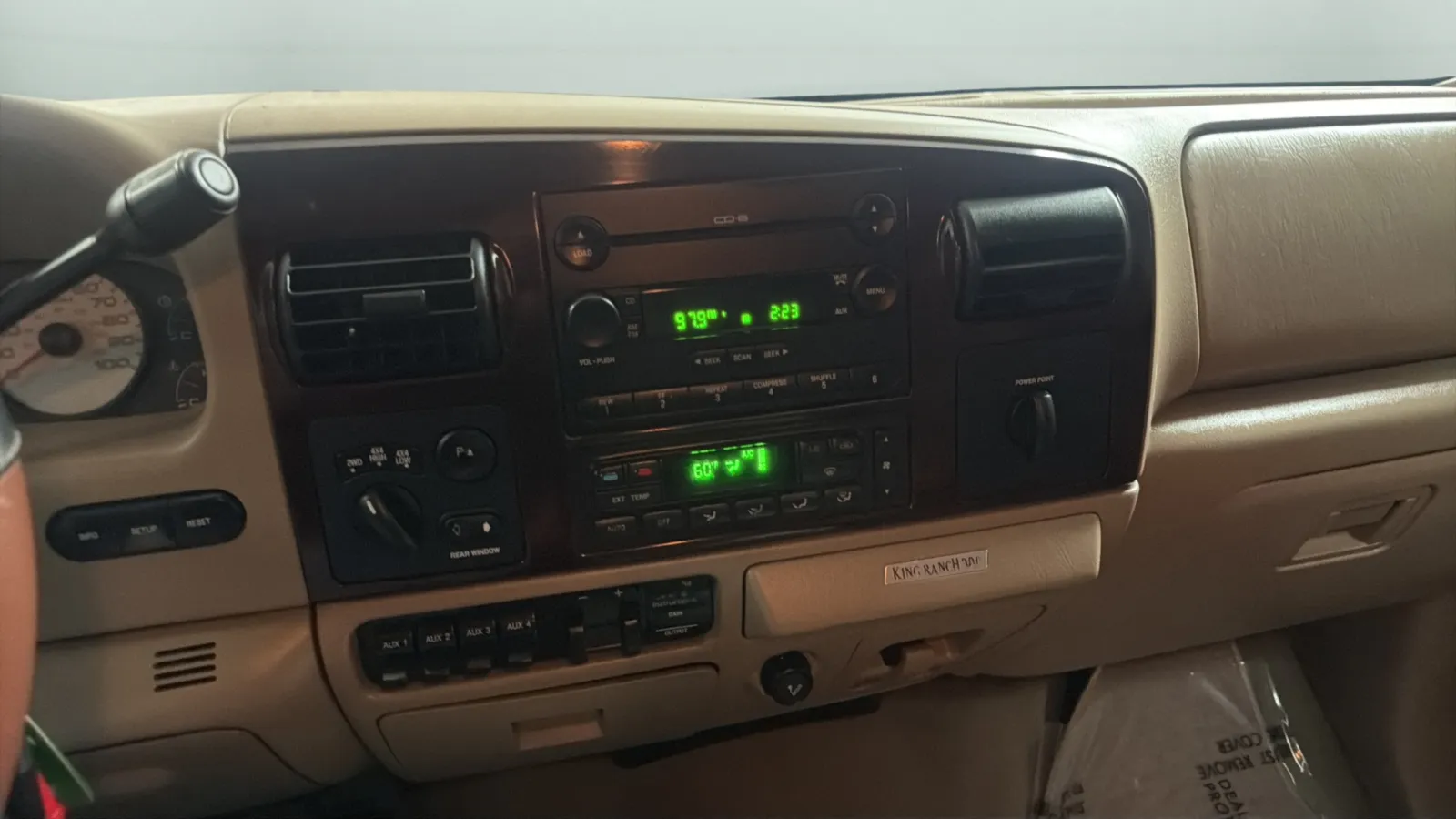 Ford F-350 photo 13