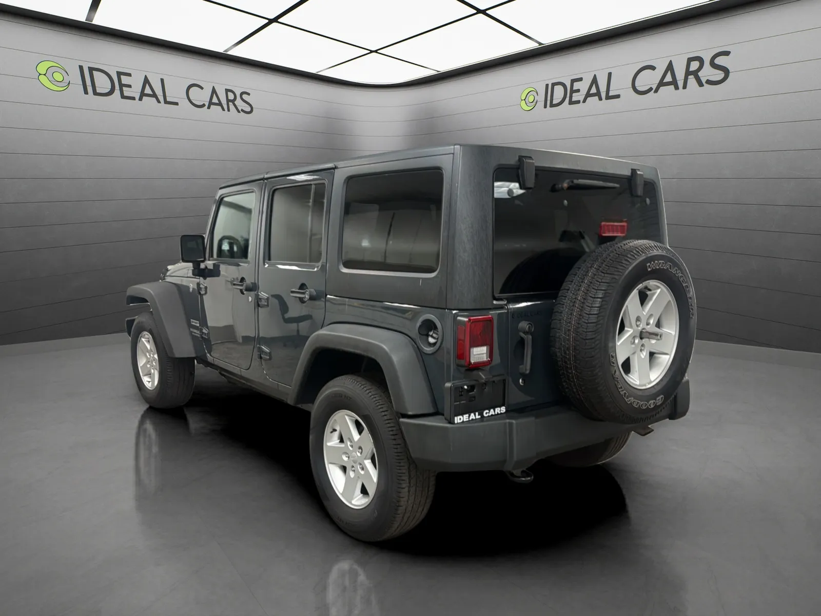 Jeep Wrangler photo 7
