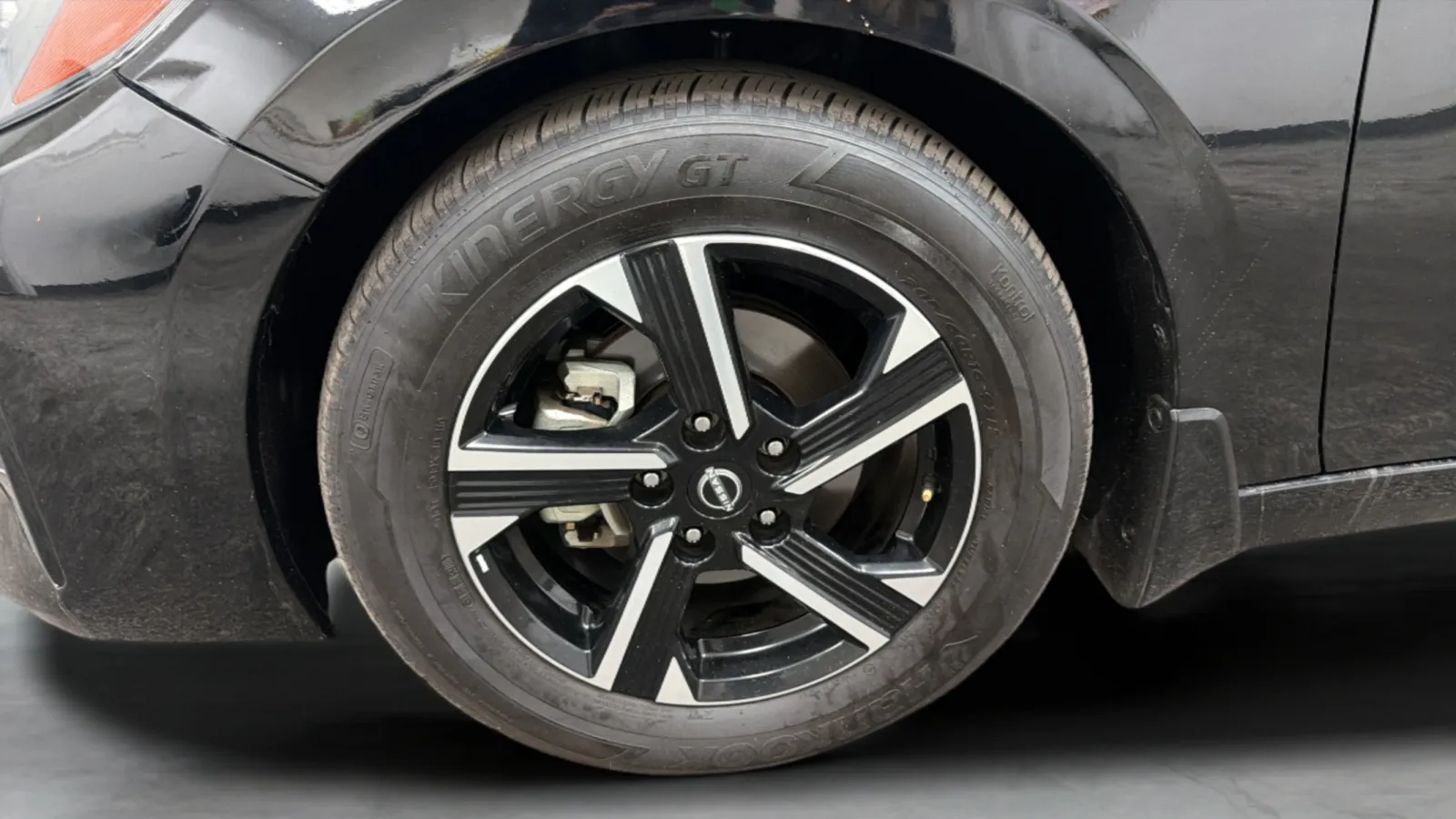 Nissan Sentra photo 28