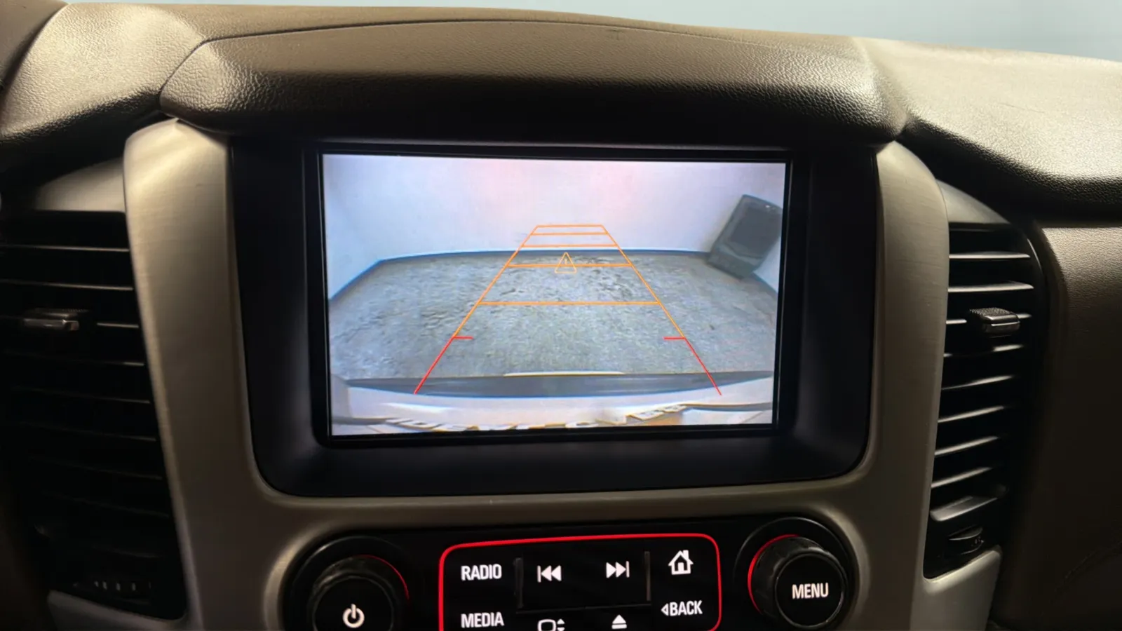 GMC Yukon XL photo 14