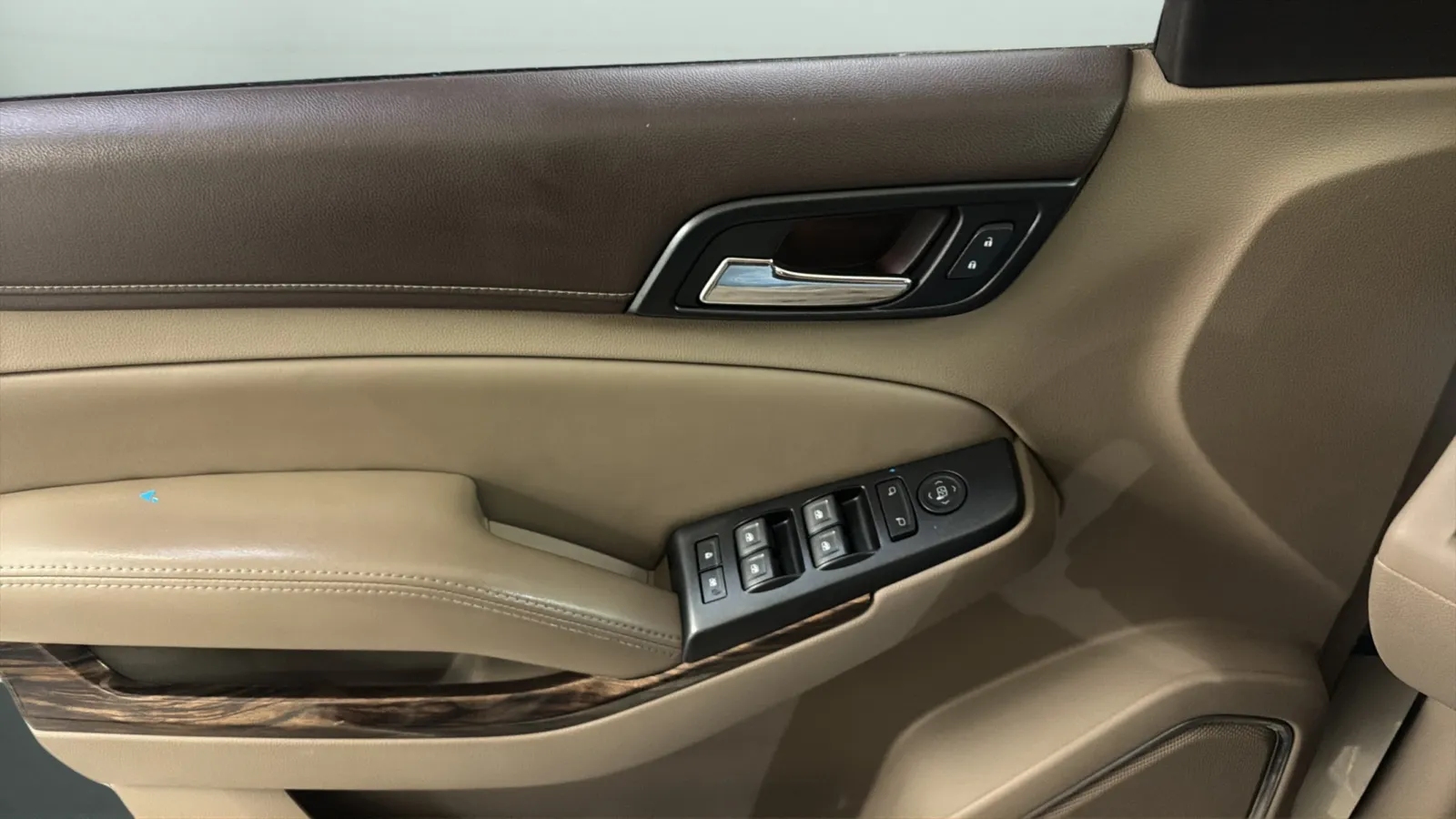 GMC Yukon XL photo 16