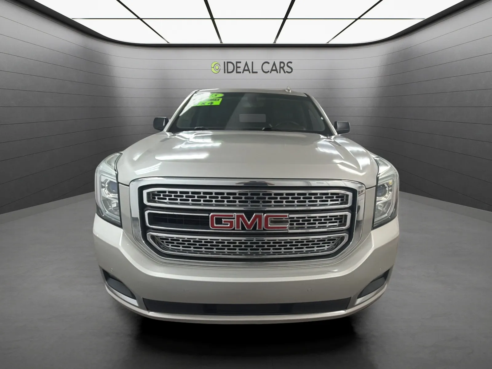 GMC Yukon XL photo 2