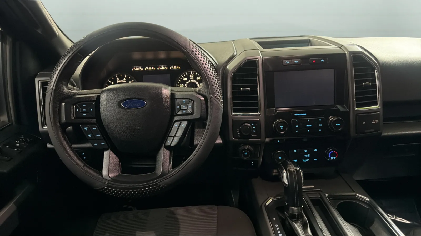 Ford F-150 photo 10