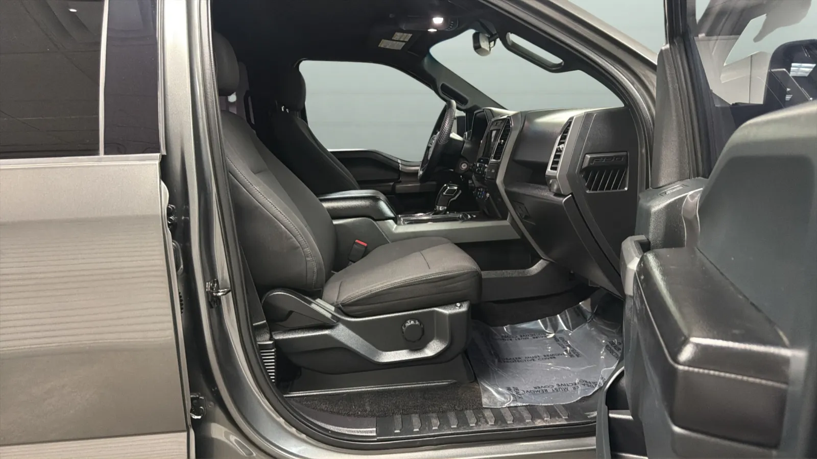 Ford F-150 photo 21