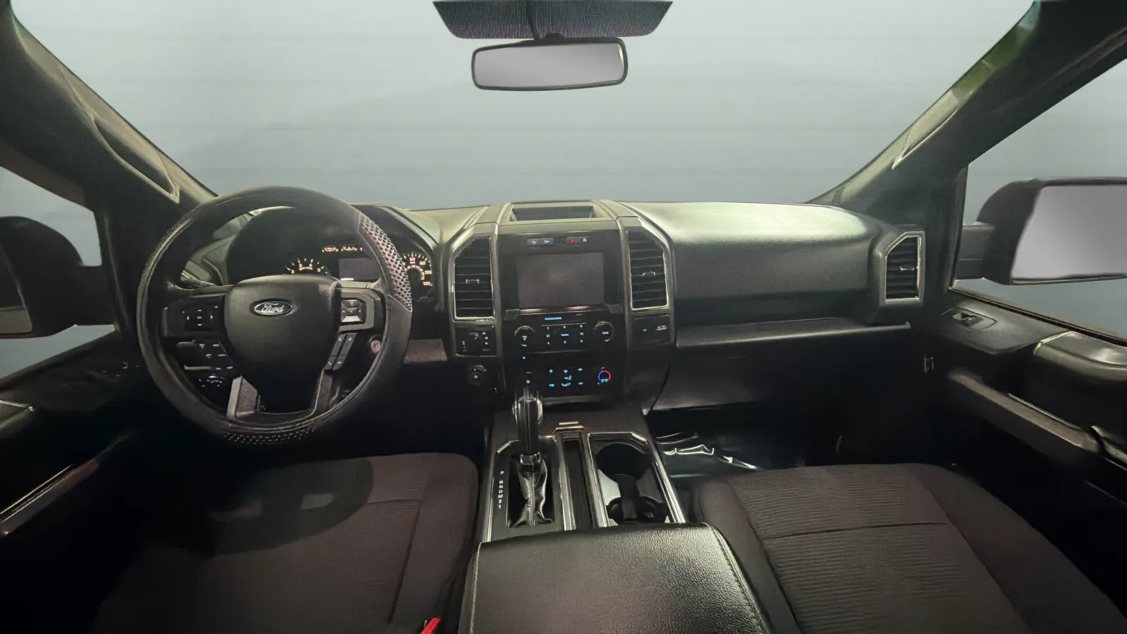 Ford F-150 photo 9
