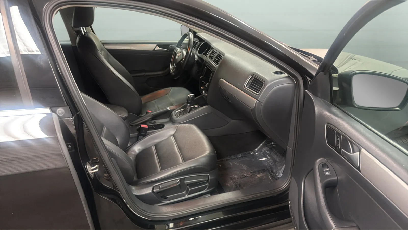 Volkswagen Jetta photo 22