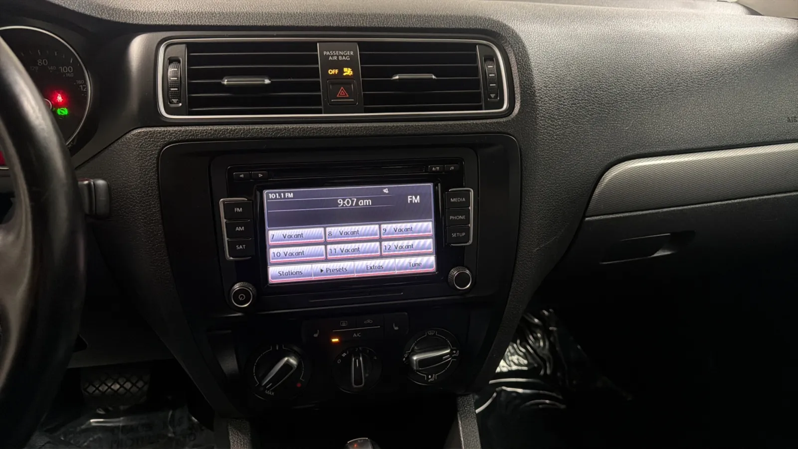 Volkswagen Jetta photo 14