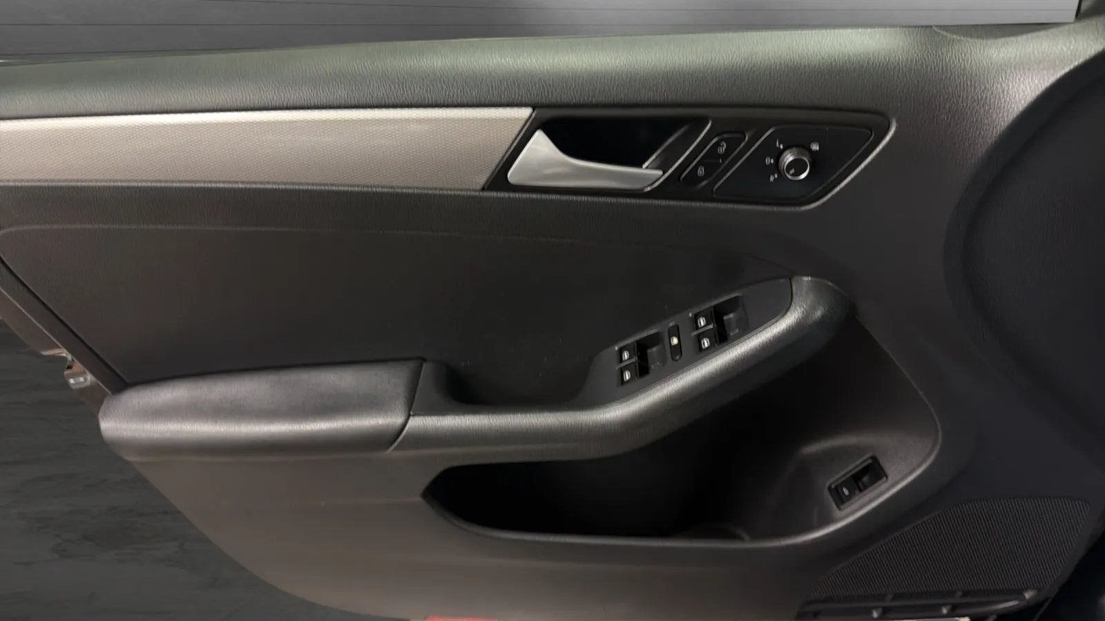 Volkswagen Jetta photo 18
