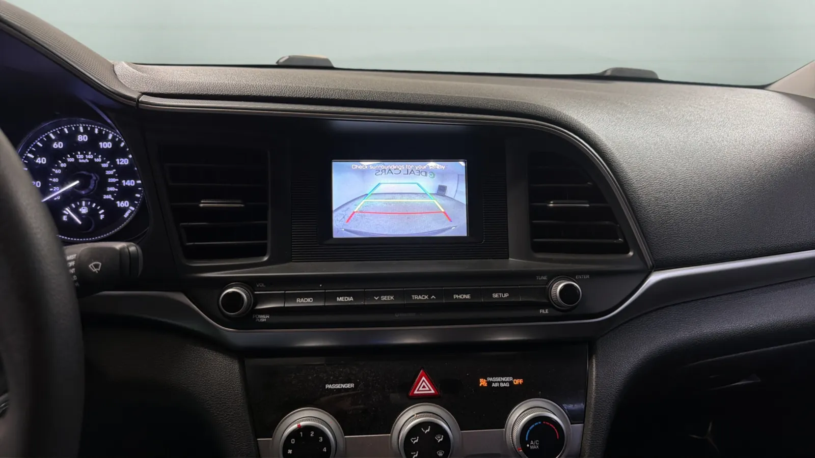 Hyundai Elantra photo 15