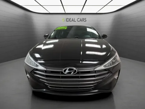 Photos of 2019 Hyundai ELANTRA SE for sale in Mesa, AZ at Ideal Cars - Main Street