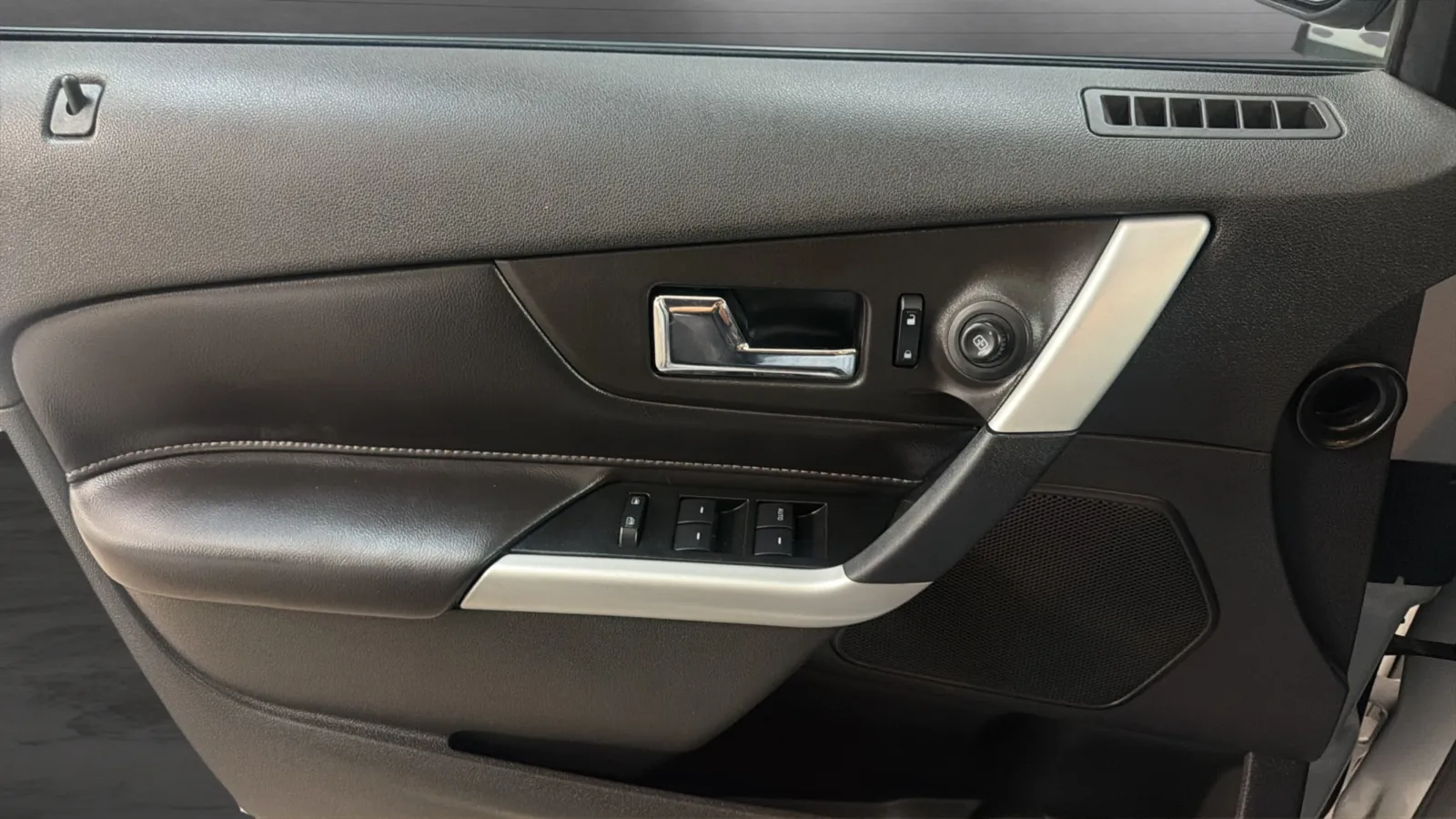 Ford Edge photo 15