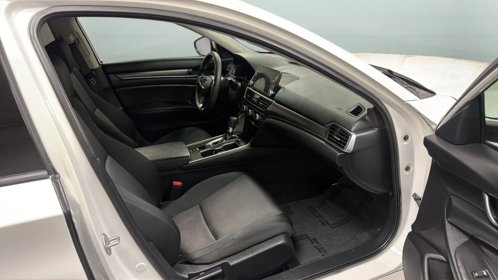 Honda Accord photo 22