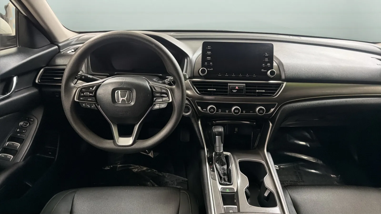Honda Accord photo 10
