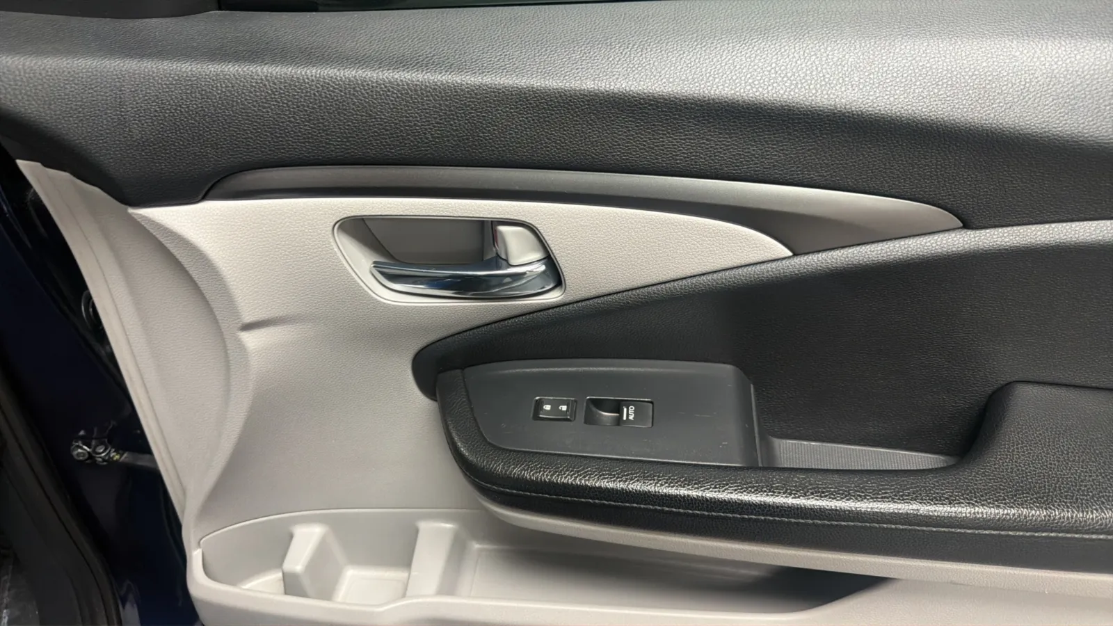 Honda Pilot photo 18