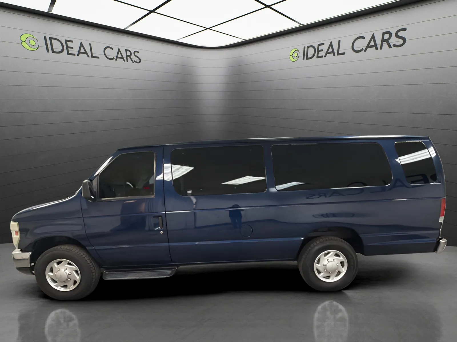 Ford E-Series photo 2