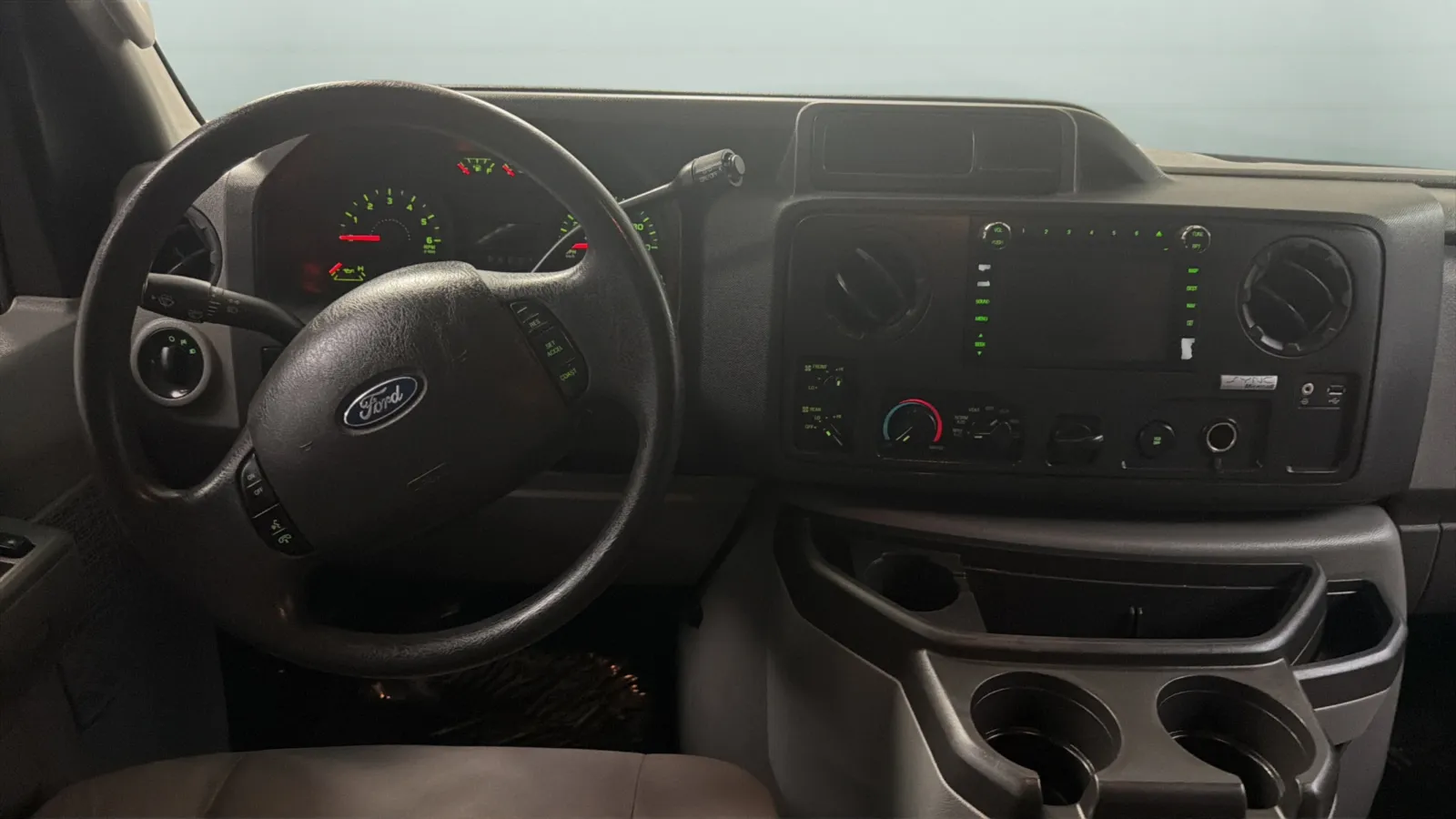 Ford E-Series photo 10