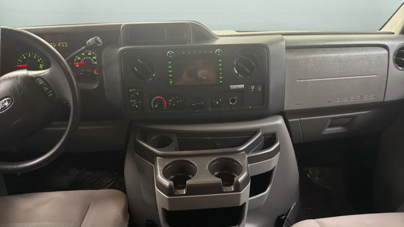 Ford E-Series photo 15