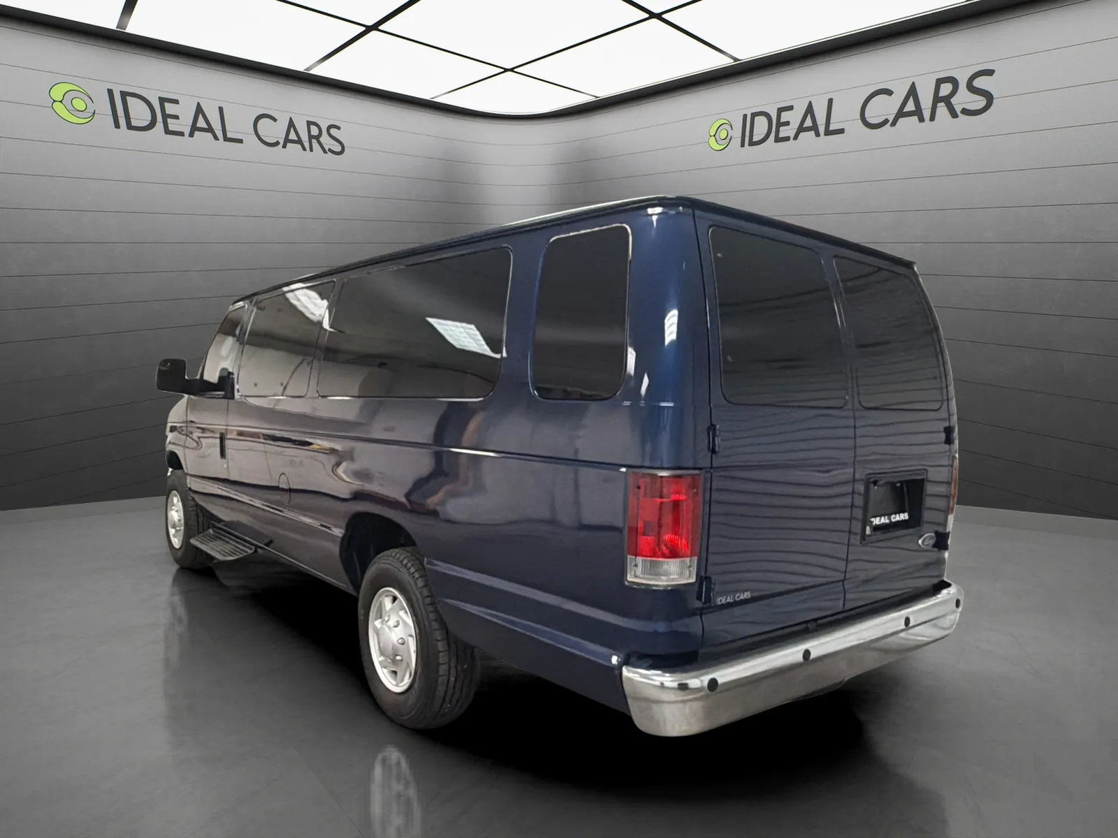 Ford E-Series photo 3