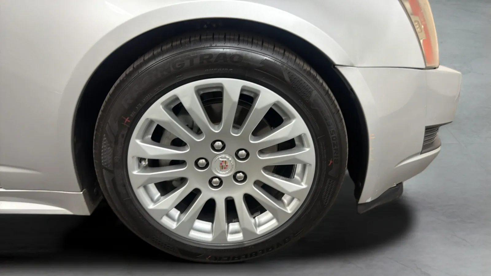 Cadillac CTS photo 23