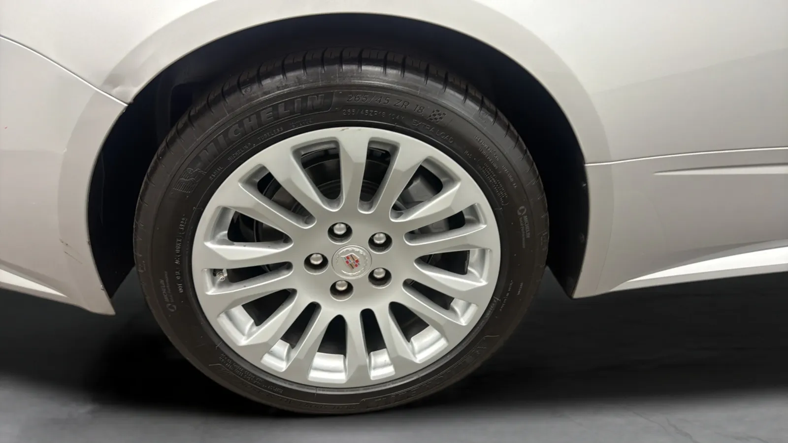Cadillac CTS photo 24