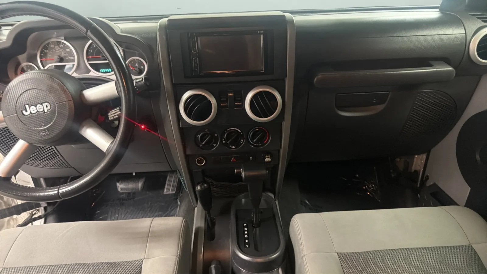 Jeep Wrangler photo 15