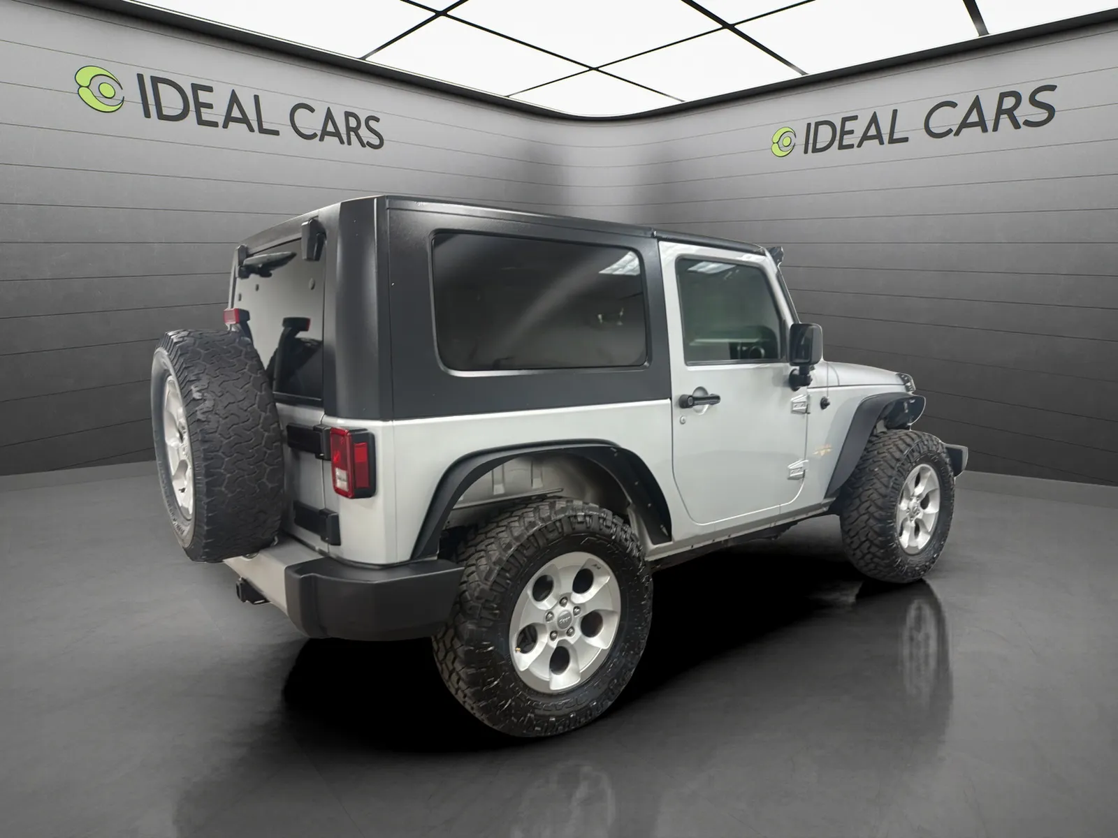 Jeep Wrangler photo 5