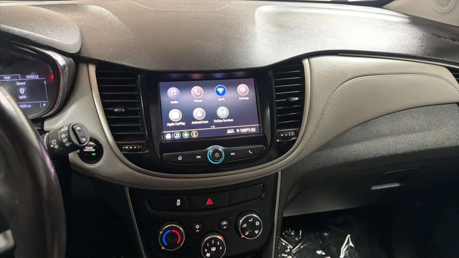 Chevrolet Trax photo 13