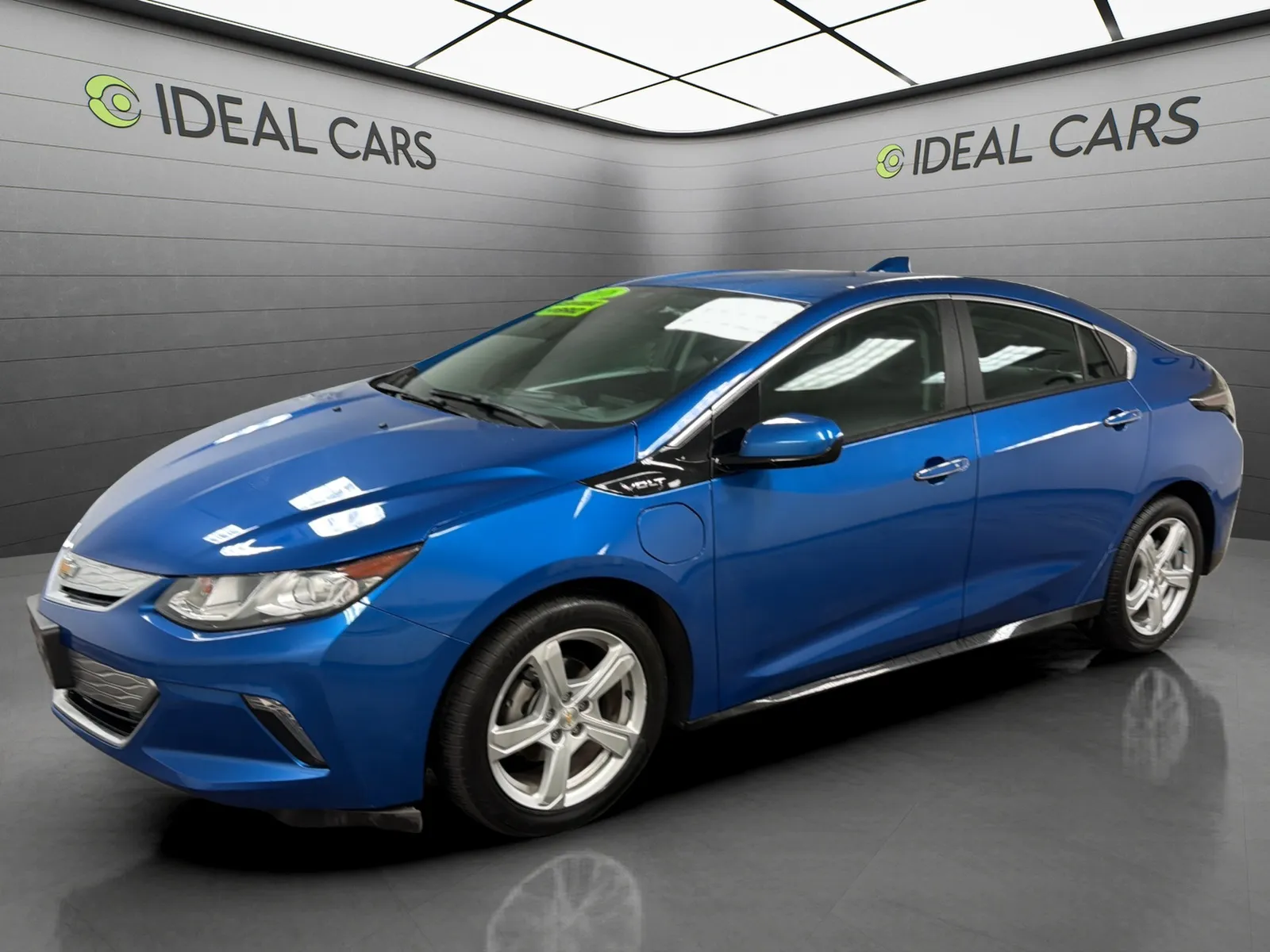 Blue 2018 Chevrolet Volt LT for sale in Mesa, AZ