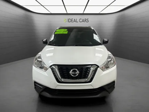 Photos of 2018 Nissan Kicks SV for sale in Mesa, AZ at Ideal Cars - Main Street