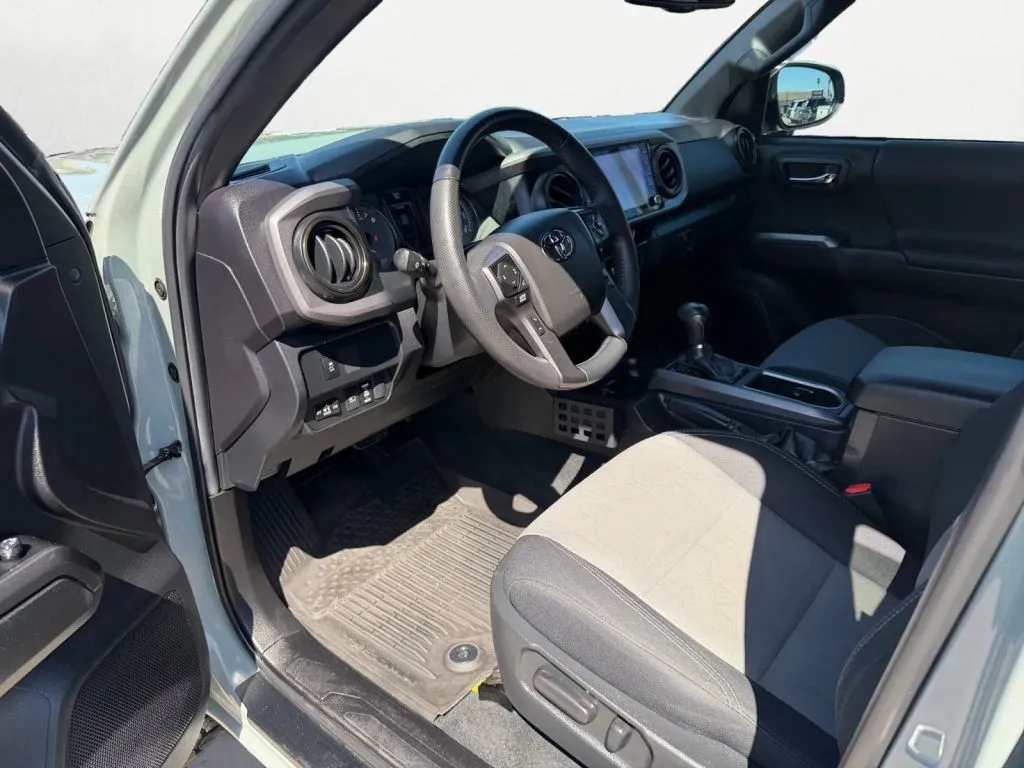 2023 Toyota Tacoma TRD Off Road - Photo 13