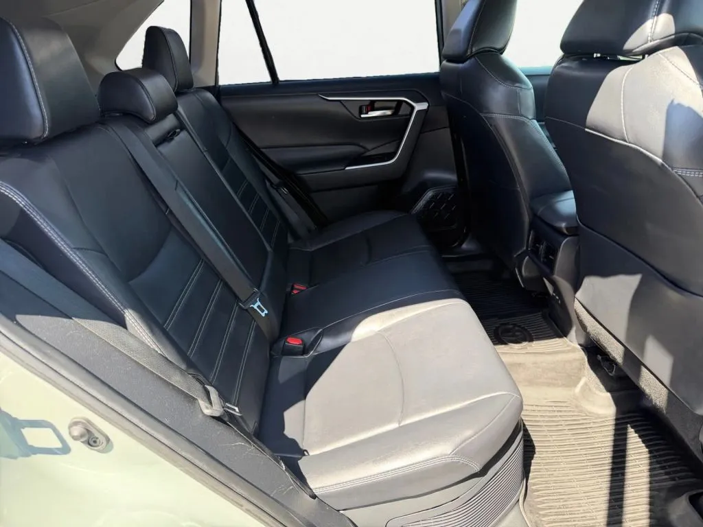 2023 Toyota RAV4 XLE Premium - Photo 27