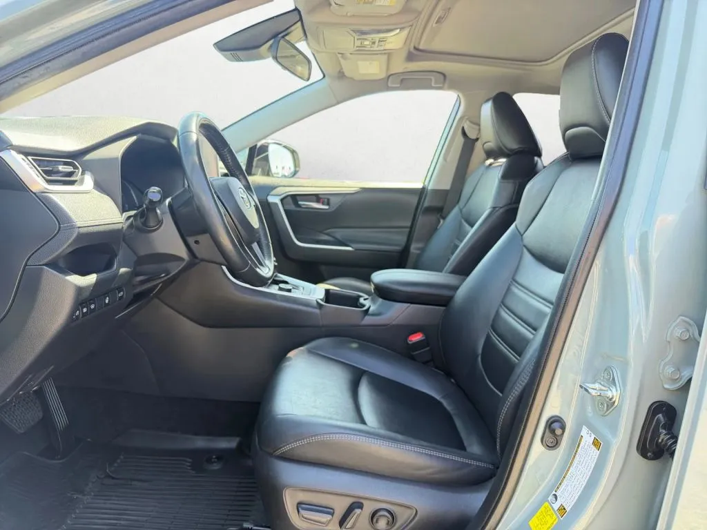 2023 Toyota RAV4 XLE Premium - Photo 11