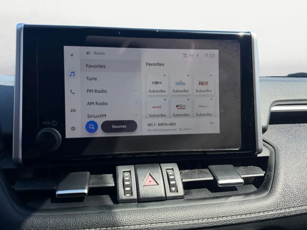 2023 Toyota RAV4 XLE Premium - Photo 20